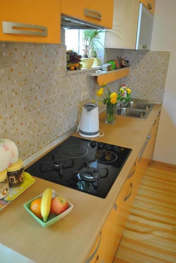 Apartment Vicko Omiš Exterior foto